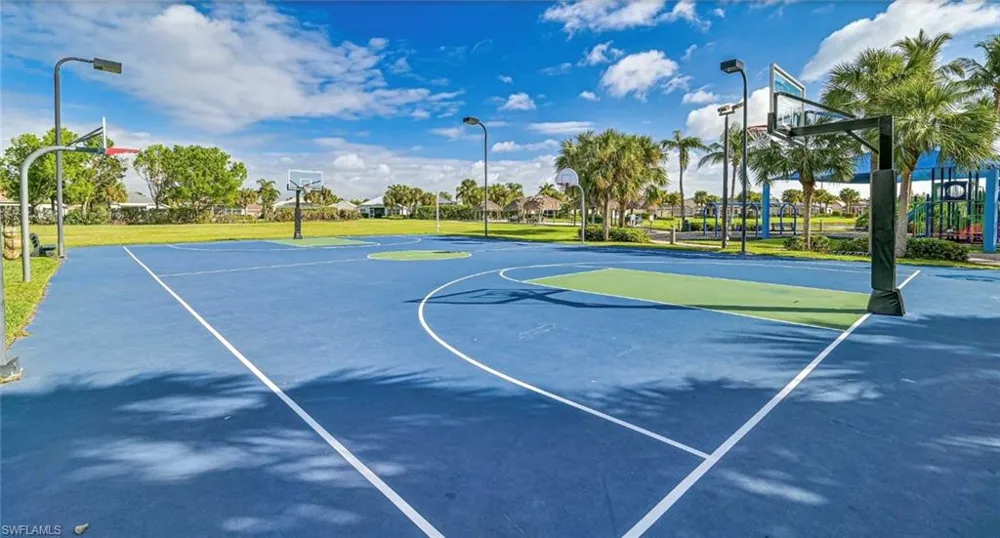 2703 Vareo Court Cape Coral, FL 33991