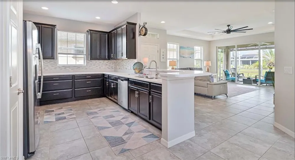 2703 Vareo Court Cape Coral, FL 33991