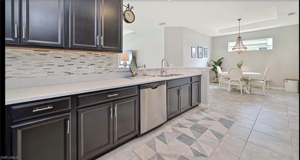 2703 Vareo Court Cape Coral, FL 33991