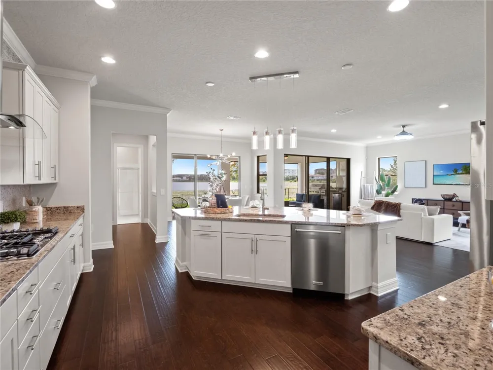 11244 LEMON LAKE Orlando, FL 32836
