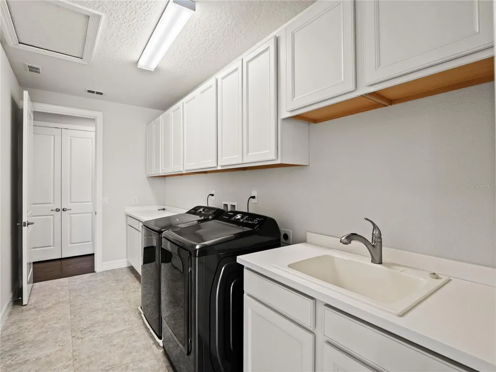 11244 LEMON LAKE Orlando, FL 32836
