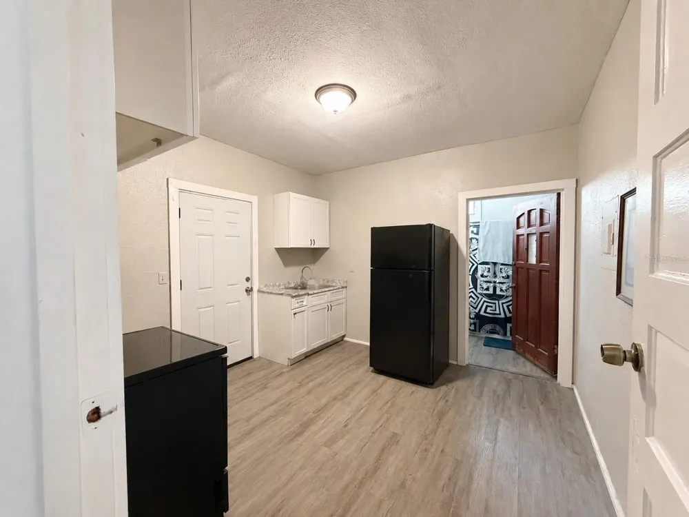 625 AVENUE B SW Winter Haven, FL 33880