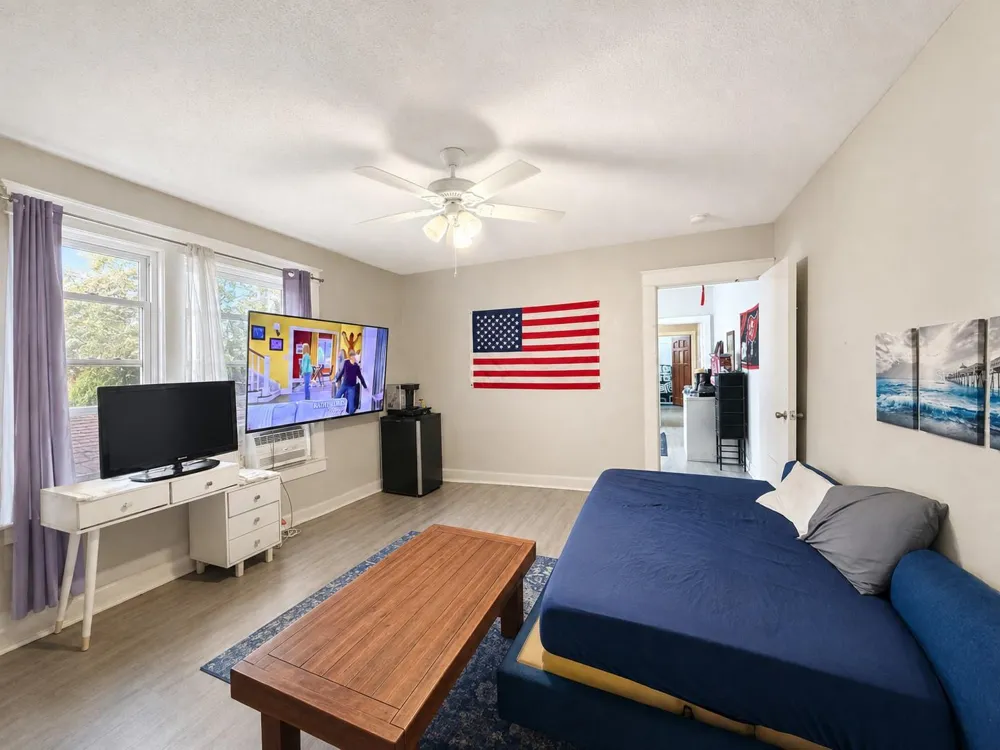 625 AVENUE B SW Winter Haven, FL 33880