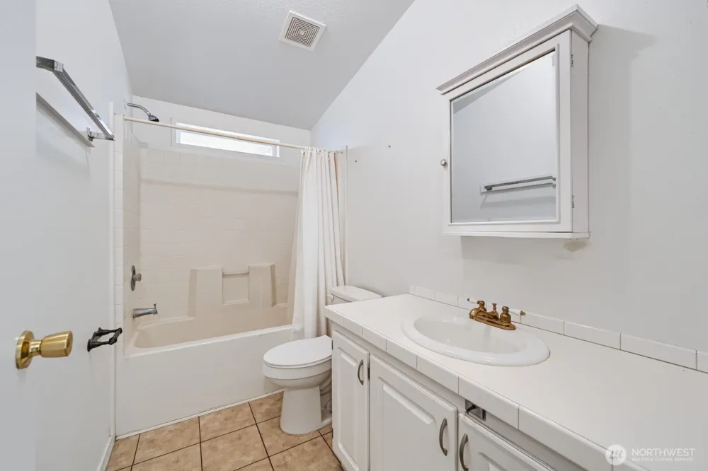34 Ginkgo Street Ephrata, WA 98823