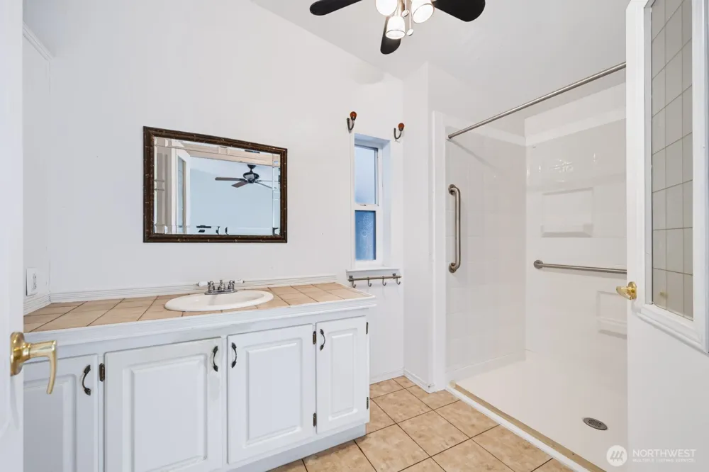 34 Ginkgo Street Ephrata, WA 98823