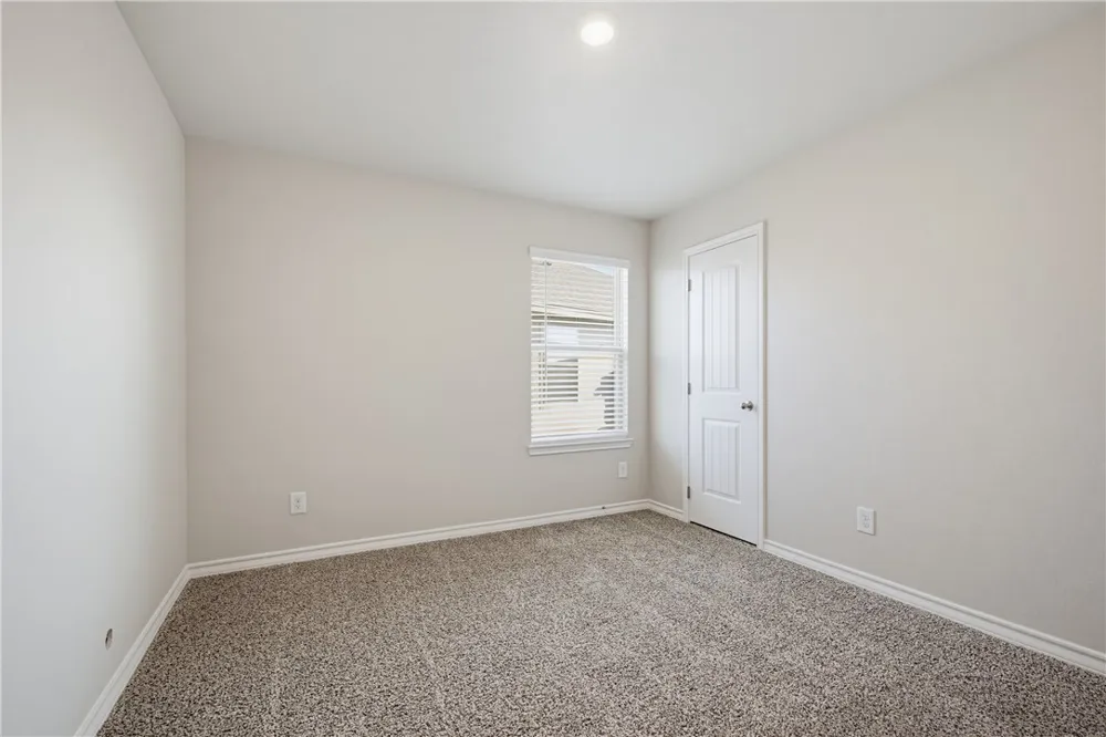 208 Oxford Sinton, TX 78387