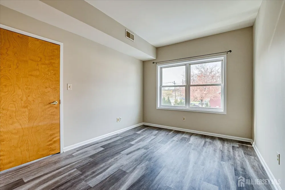 160 Durham Avenue #203 Metuchen, NJ 08840
