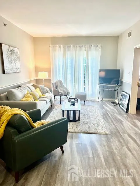 160 Durham Avenue #203 Metuchen, NJ 08840