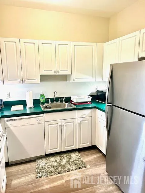 160 Durham Avenue #203 Metuchen, NJ 08840