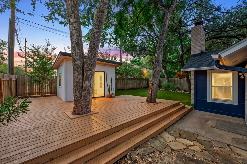 6605 Woodhue Drive Austin, TX 78745