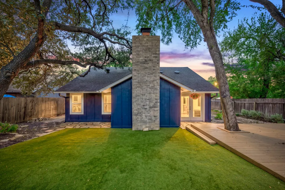 6605 Woodhue Drive Austin, TX 78745