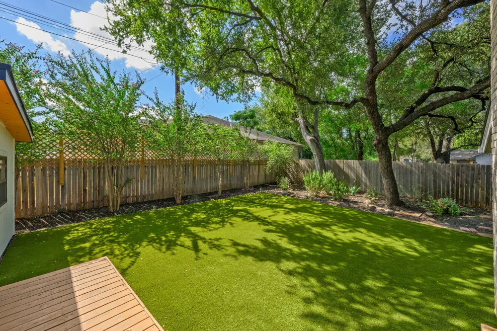 6605 Woodhue Drive Austin, TX 78745