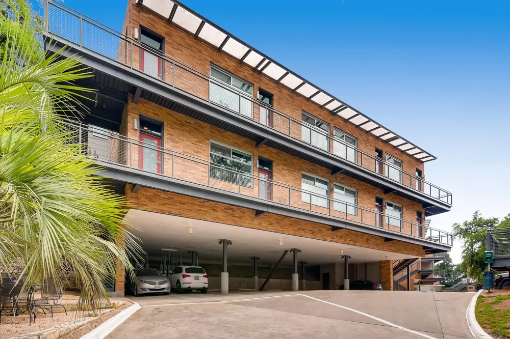 2205 Lamar Boulevard #311 Austin, TX 78705