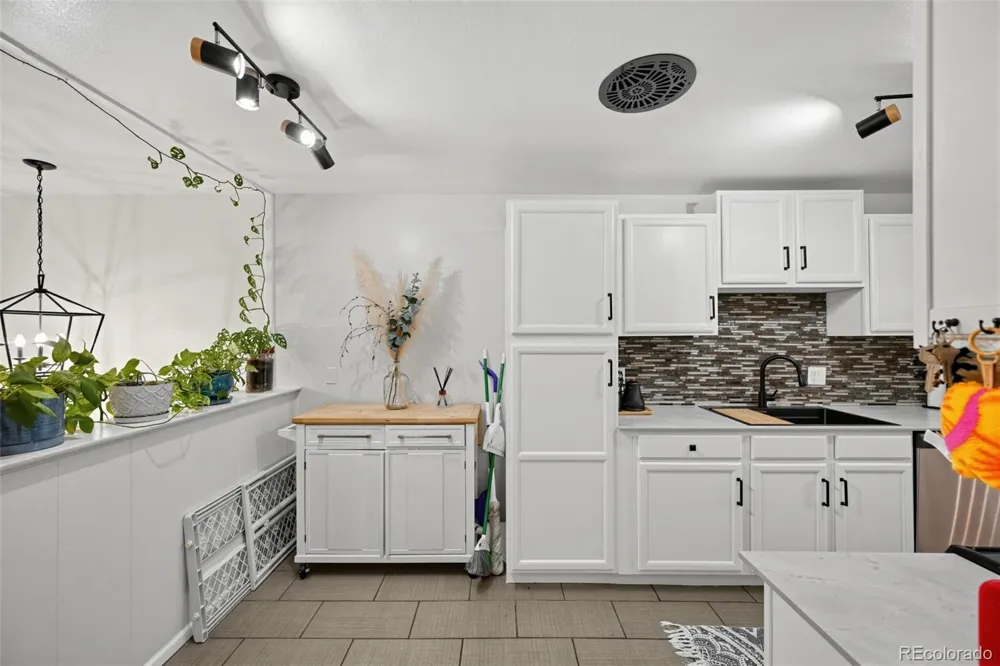 2288 S Sherman Street Denver, CO 80210