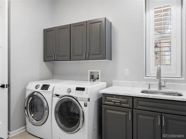 6247 El Diente Peak Place Castle Rock, CO 80108