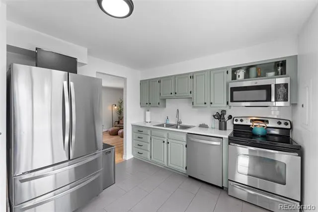 6518 W 70th Place Arvada, CO 80003