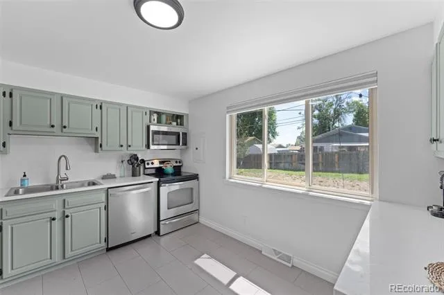 6518 W 70th Place Arvada, CO 80003