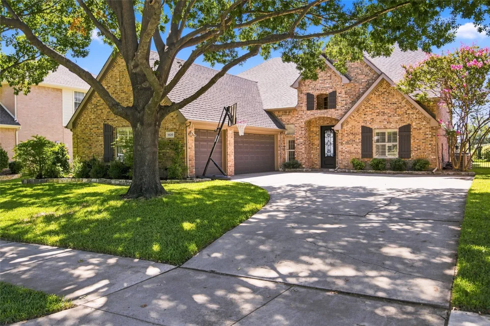 1820 Forest Bend Lane Keller, TX 76248