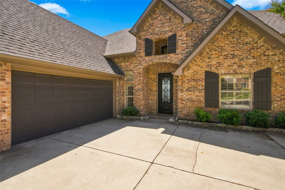1820 Forest Bend Lane Keller, TX 76248