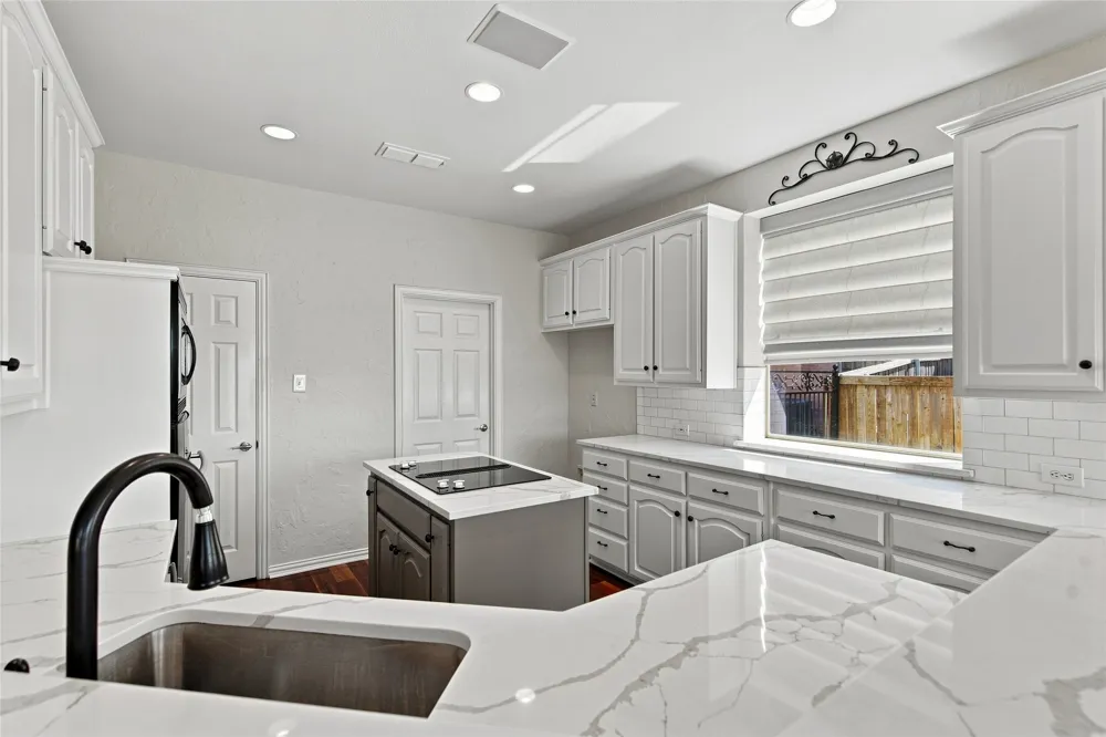 1820 Forest Bend Lane Keller, TX 76248