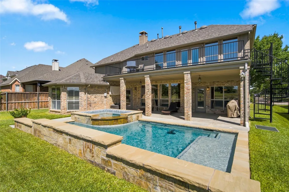 1820 Forest Bend Lane Keller, TX 76248
