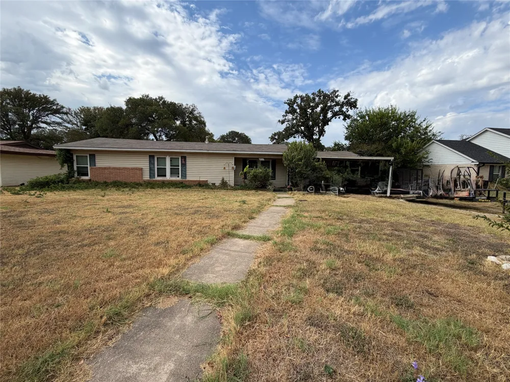 4218 Idylwood Lane Waco, TX 76705