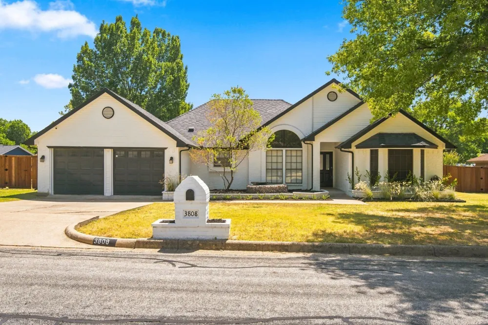 3808 Chestnut Street Fort Worth, TX 76137