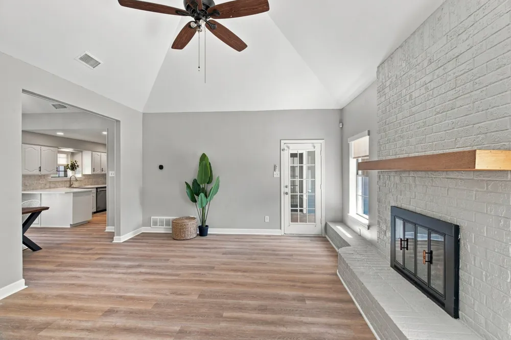 3808 Chestnut Street Fort Worth, TX 76137