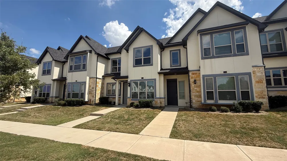 16072 Doe Lake Drive Frisco, TX 75068