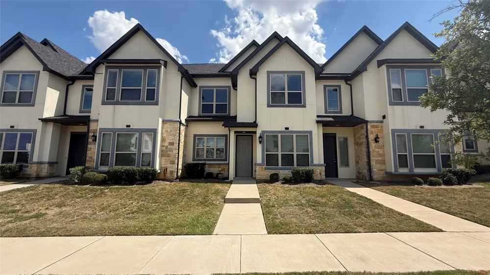 16072 Doe Lake Drive Frisco, TX 75068