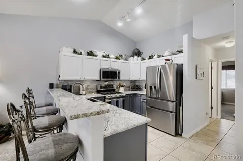 76 W Forest Street