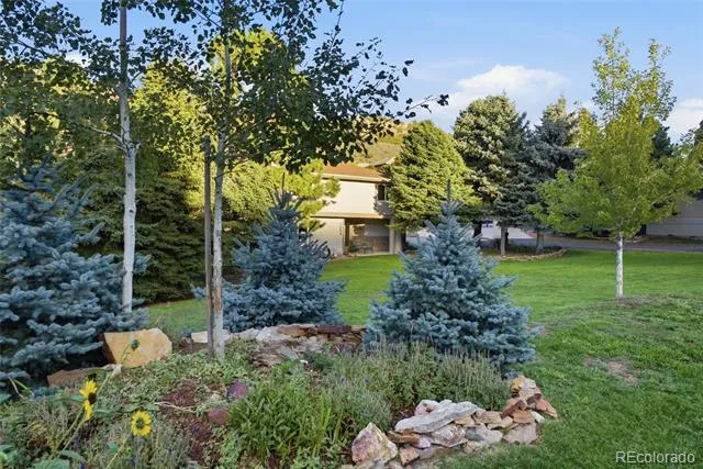 7084 Fox Paw Trail Littleton, CO 80125