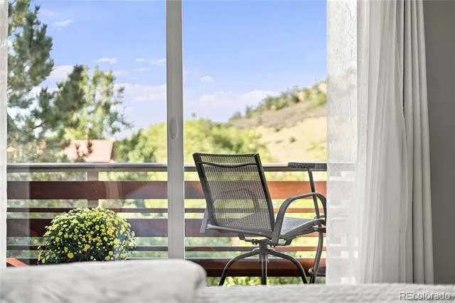 7084 Fox Paw Trail Littleton, CO 80125