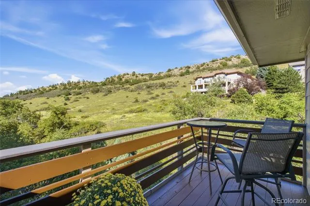7084 Fox Paw Trail Littleton, CO 80125