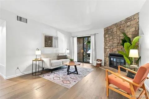 326 Wright Street #101