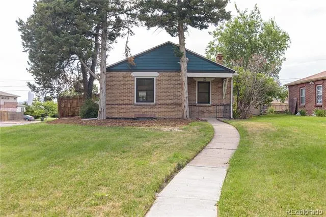 2701 Steele Street Denver, CO 80205