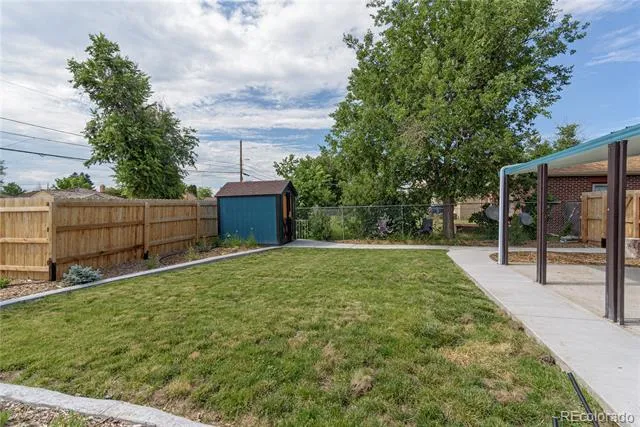 2701 Steele Street Denver, CO 80205