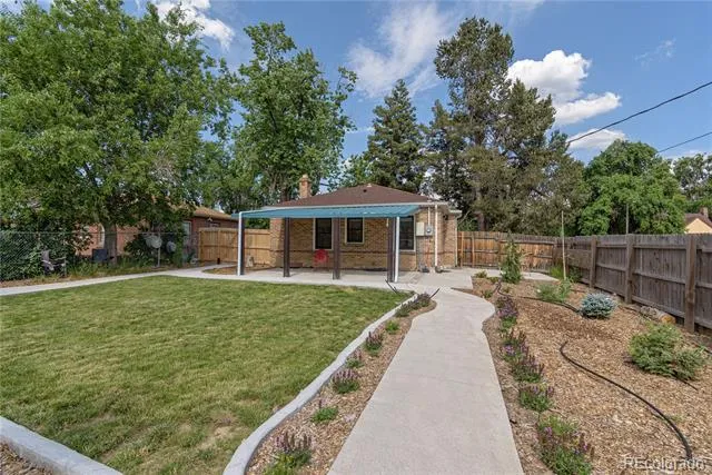 2701 Steele Street Denver, CO 80205
