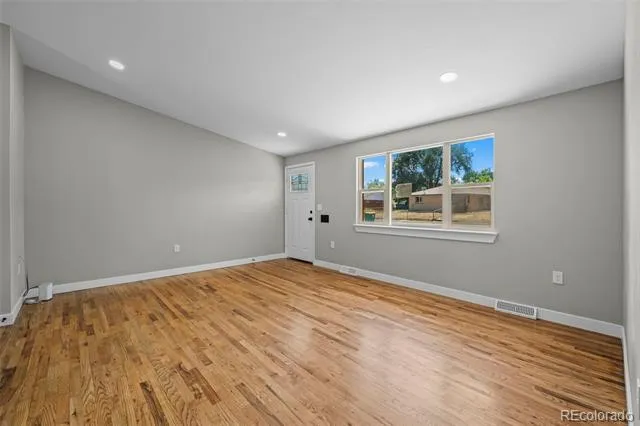 5725 W 5th Avenue Lakewood, CO 80226