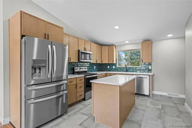 5725 W 5th Avenue Lakewood, CO 80226