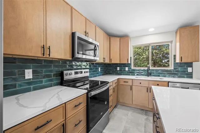 5725 W 5th Avenue Lakewood, CO 80226