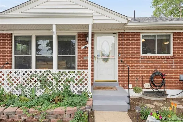 1922 Graves Court Northglenn, CO 80233