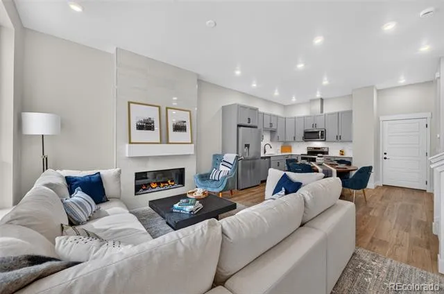 3279 W Frances Walsh Place Denver, CO 80236