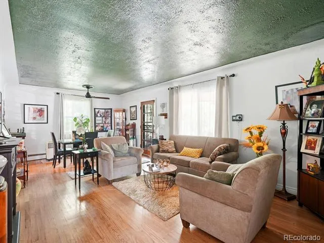2732 W 37th Avenue Denver, CO 80211