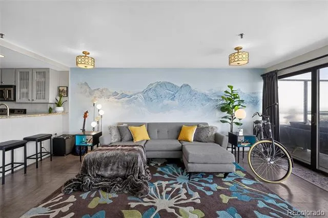 100 Park Avenue #1703 Denver, CO 80205