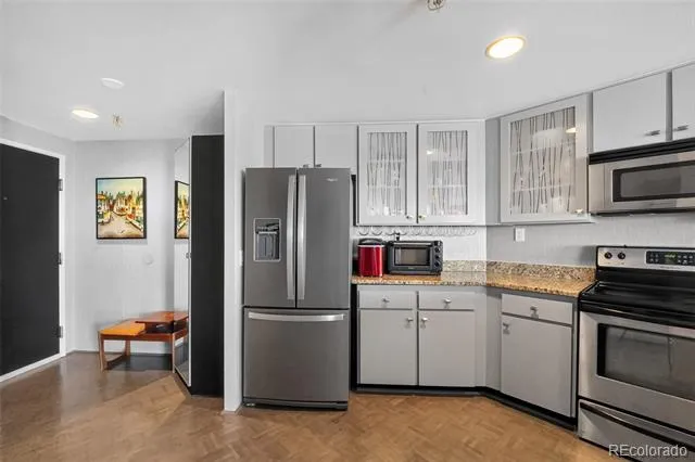 100 Park Avenue #1703 Denver, CO 80205