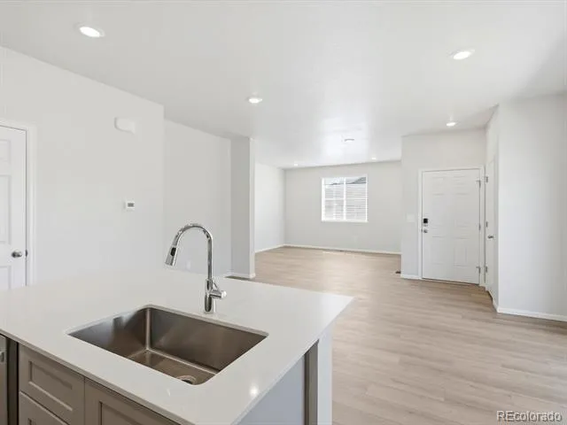 2213 E 164th Avenue Thornton, CO 80602