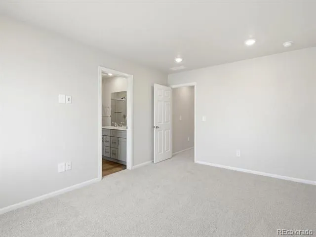 2213 E 164th Avenue Thornton, CO 80602