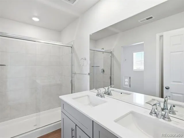 2213 E 164th Avenue Thornton, CO 80602