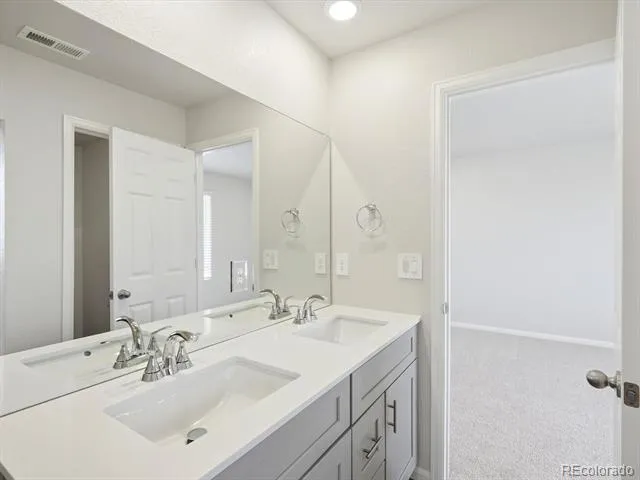 2213 E 164th Avenue Thornton, CO 80602